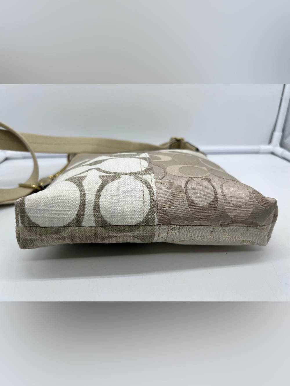 COACH Y2K Signature Patchwork Khaki Gold Jacquard Canvas Swingpack Crossbody Bag - Picture 9 of 14